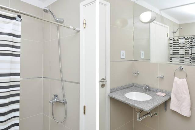 Departamentos Duarte Quiros Apartment Córdoba Phòng bức ảnh